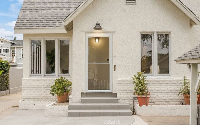 2070 El Sereno, Pasadena, CA 91103