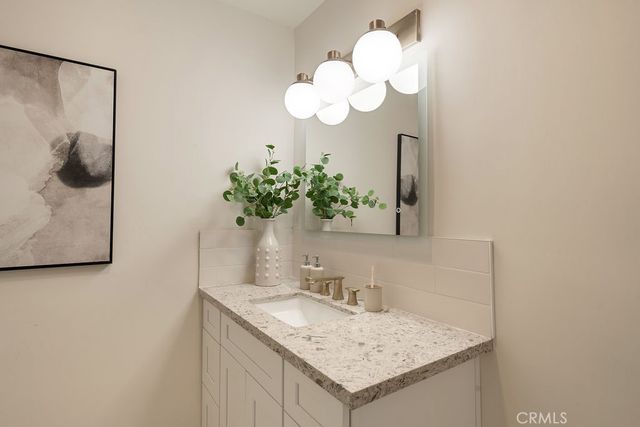 2070 El Sereno, Pasadena, CA 91103
