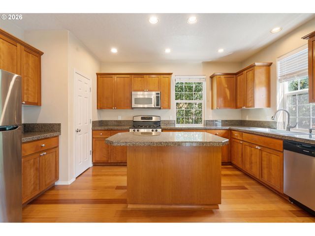 6032 Ne ALDER St, Hillsboro, OR 97124