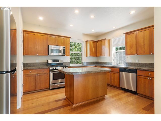6032 Ne ALDER St, Hillsboro, OR 97124