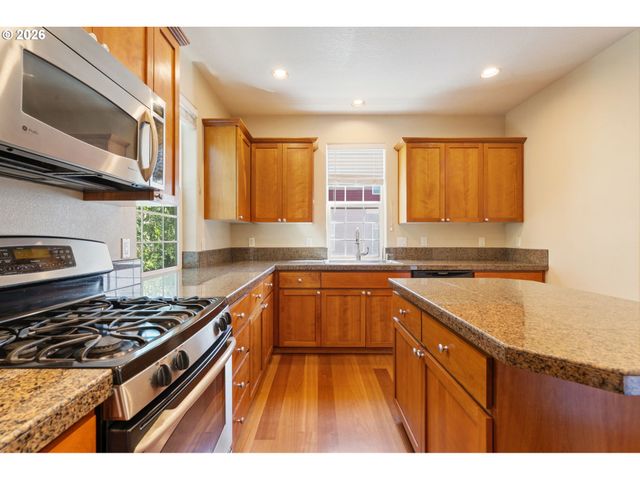 6032 Ne ALDER St, Hillsboro, OR 97124