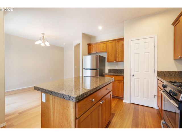 6032 Ne ALDER St, Hillsboro, OR 97124