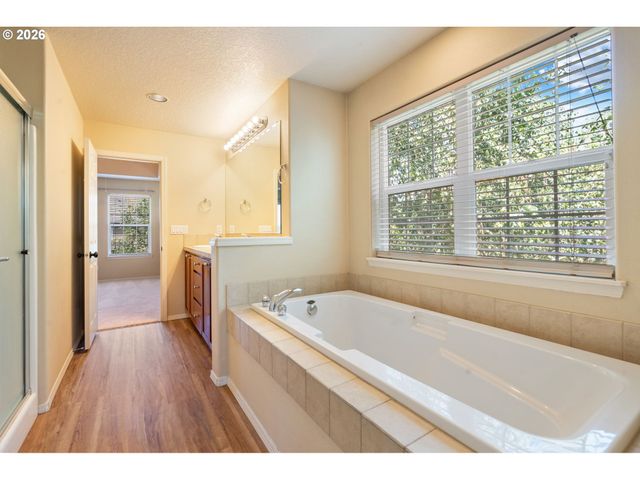 6032 Ne ALDER St, Hillsboro, OR 97124