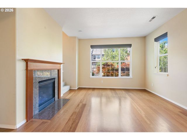 6032 Ne ALDER St, Hillsboro, OR 97124