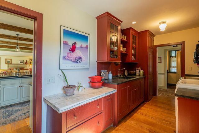 68 Green Peak Orchard S., Dorset, VT 05253
