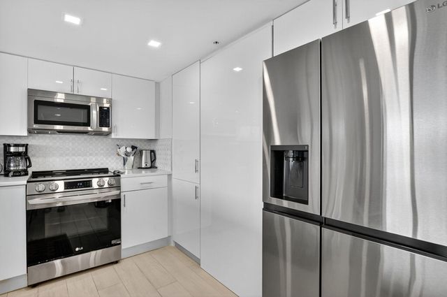 7768 Lakeside Boulevard 526, Boca Raton, FL 33434