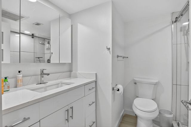 7768 Lakeside Boulevard 526, Boca Raton, FL 33434