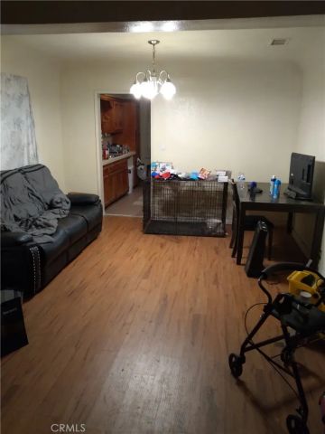 2010 W 85th, Los Angeles, CA 90047