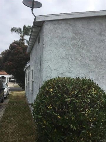 2010 W 85th, Los Angeles, CA 90047