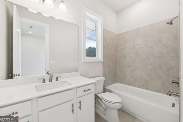 126 Herring Drive, Hoschton, GA 30548