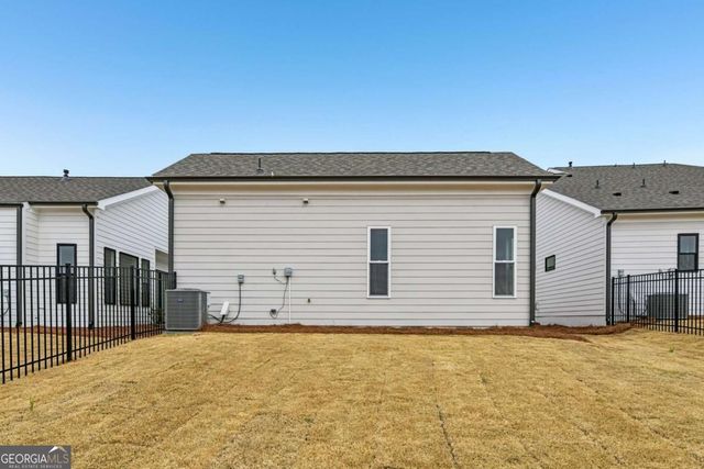 126 Herring Drive, Hoschton, GA 30548