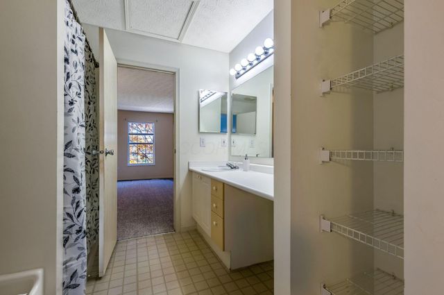 6832 Axtel Drive, 23D, Canal Winchester, OH 43110