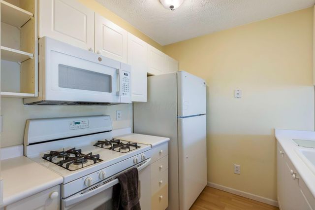 6832 Axtel Drive, 23D, Canal Winchester, OH 43110