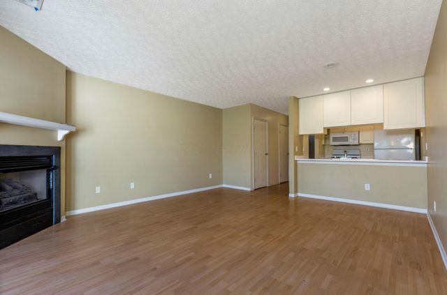 6832 Axtel Drive, 23D, Canal Winchester, OH 43110