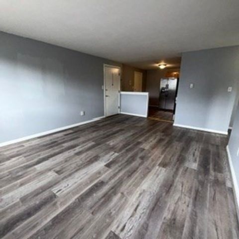 345 Hildreth St 21, Lowell, MA 01850