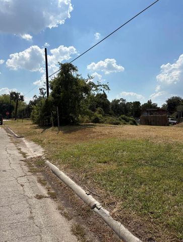 0000 Cavalcade Street, Houston, TX 77026