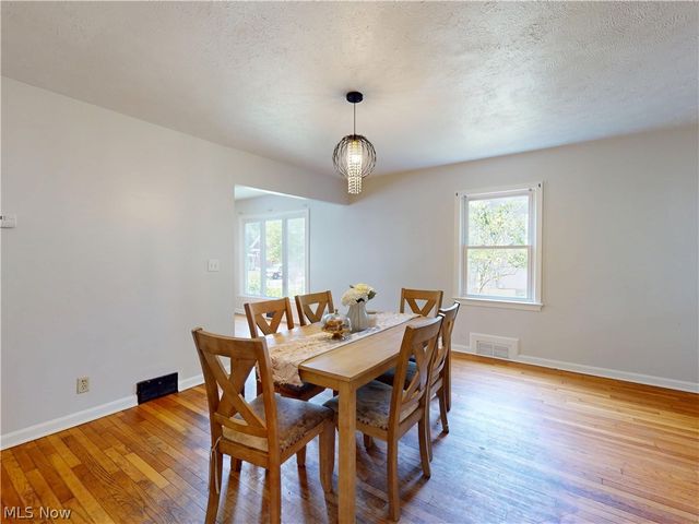 26 Hurst Road, Painesville Twp, OH 44077