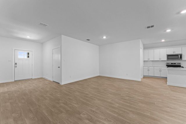 168 Teal ST, Fredericksburg, TX 78624