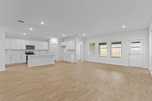168 Teal ST, Fredericksburg, TX 78624