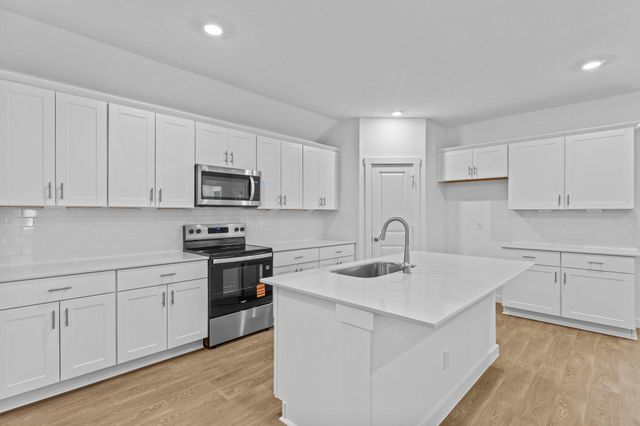 168 Teal ST, Fredericksburg, TX 78624