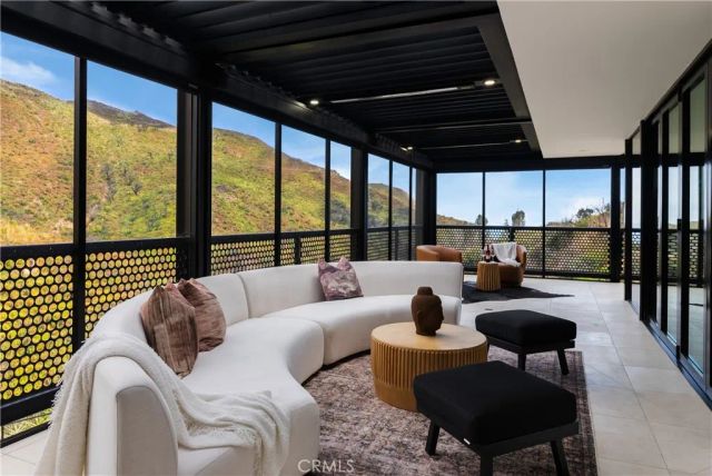 21656 Las Flores Heights, Malibu, CA 90265