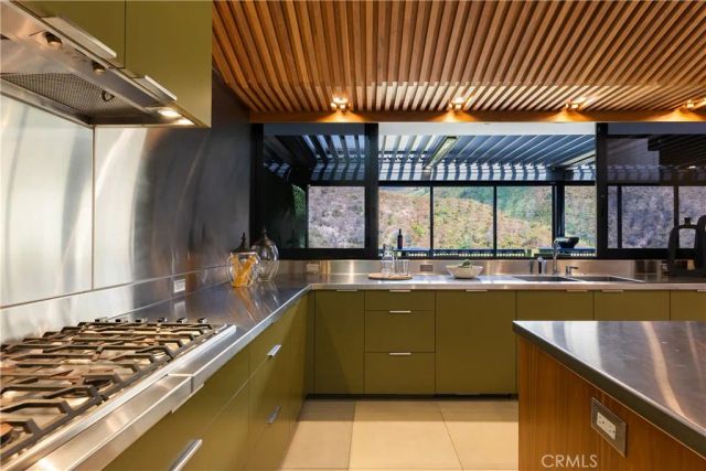 21656 Las Flores Heights, Malibu, CA 90265