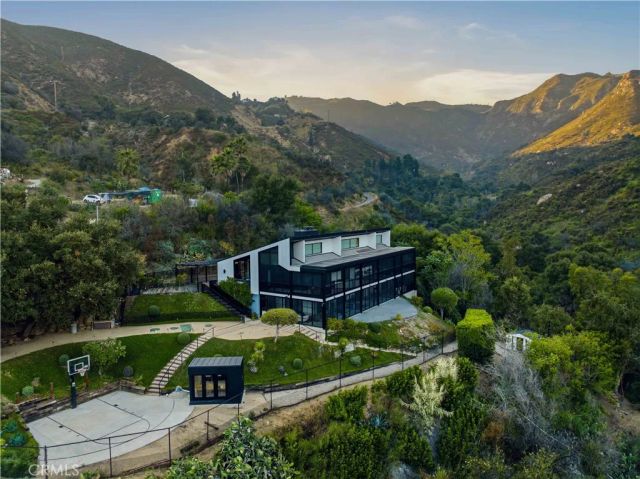21656 Las Flores Heights, Malibu, CA 90265