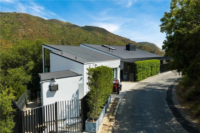 21656 Las Flores Heights, Malibu, CA 90265