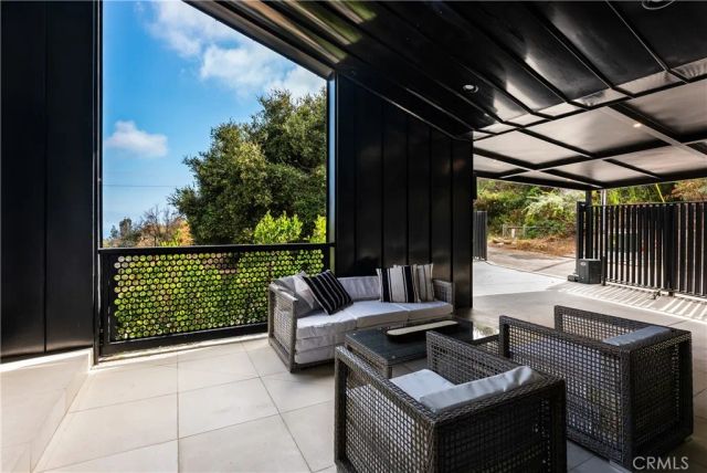 21656 Las Flores Heights, Malibu, CA 90265