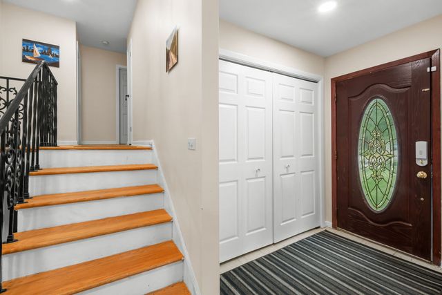 1015 S Leslie Lane, Villa Park, IL 60181