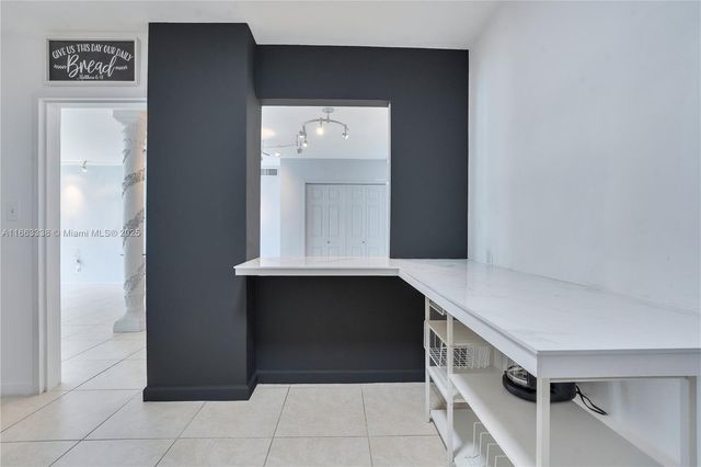 5151 Collins Ave 925, Miami Beach, FL 33140