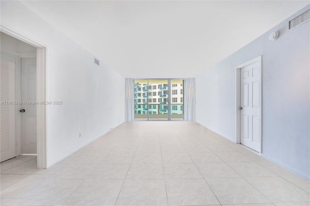 5151 Collins Ave 925, Miami Beach, FL 33140