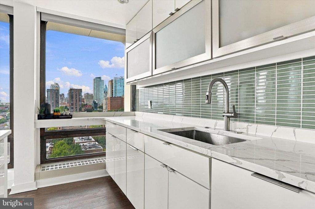 220 LOCUST ST #12GS, Philadelphia, PA 19106 — photo 4