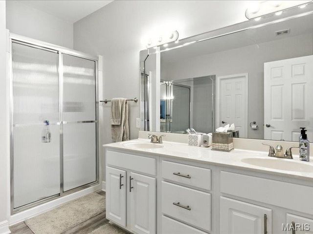 230 Plaza Gardens Court 5B, Camdenton, MO 65020