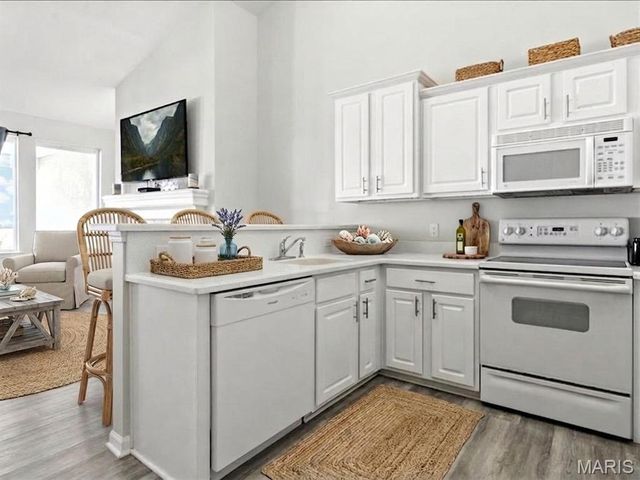 230 Plaza Gardens Court 5B, Camdenton, MO 65020