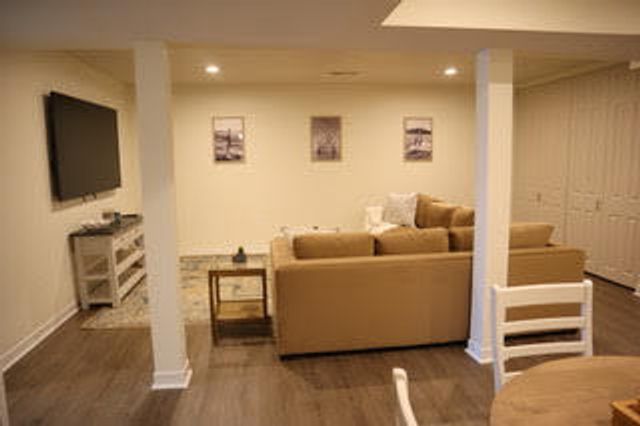 278 Peninsula Point DR, Moneta, VA 24121