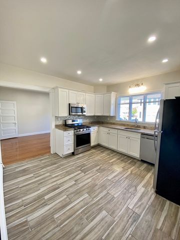 258 Belmont St 1, Watertown, MA 02472