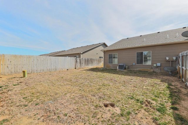 3308 E Aster St, Derby, KS 67037
