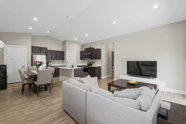 3308 E Aster St, Derby, KS 67037