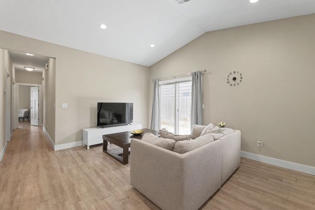 3308 E Aster St, Derby, KS 67037