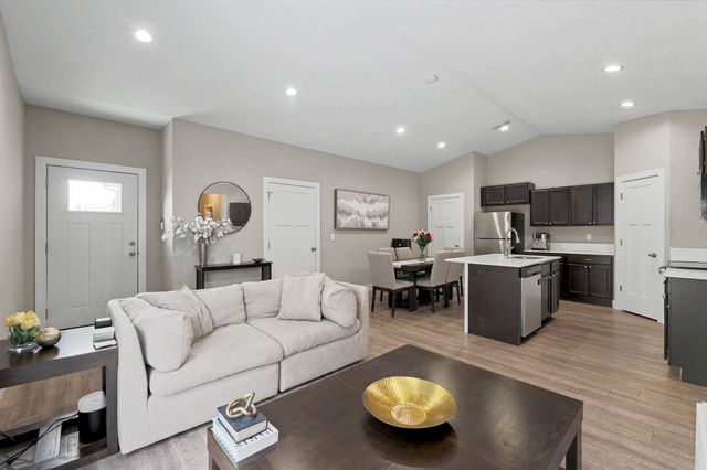 3308 E Aster St, Derby, KS 67037