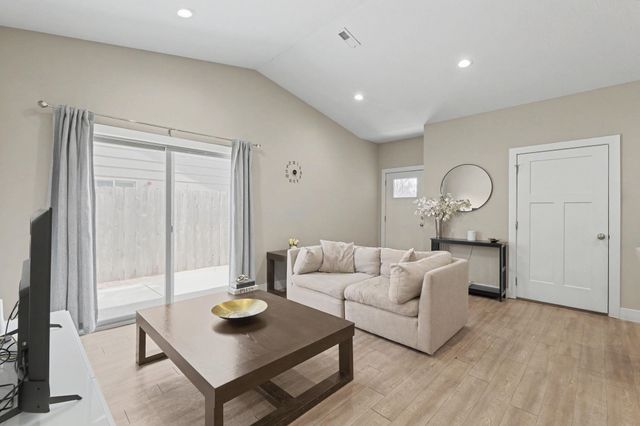 3308 E Aster St, Derby, KS 67037