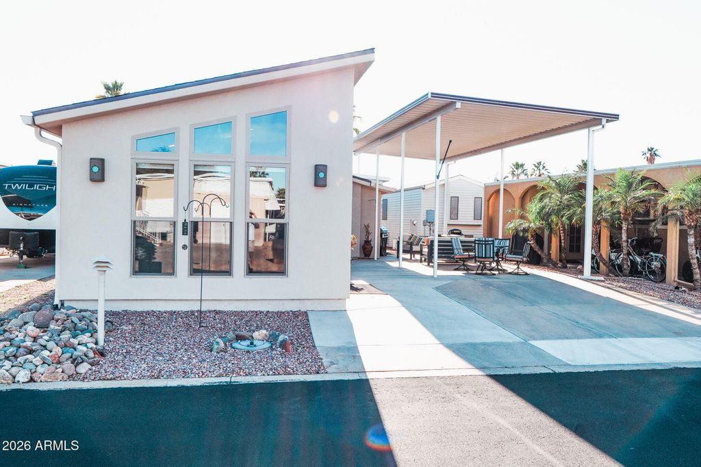 17200 W BELL Road 554, Surprise, AZ 85374 — exterior
