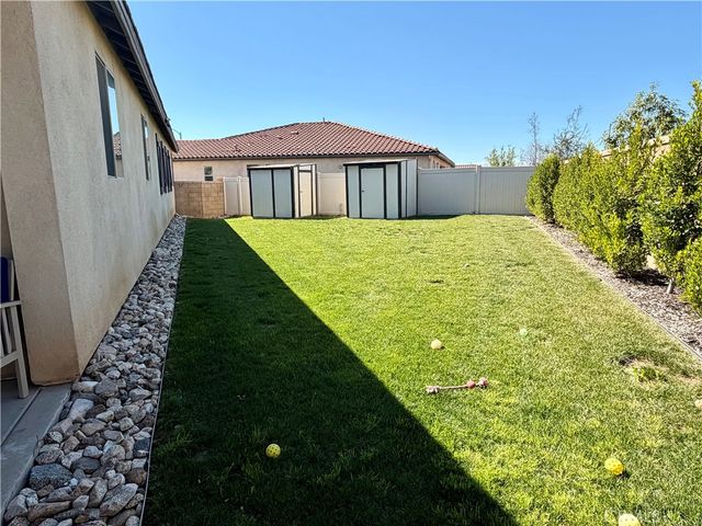 9401 Venetian, Jurupa Valley, CA 92509