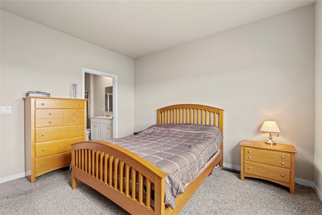 609 Maddie Lane, Tiffin, IA 52340