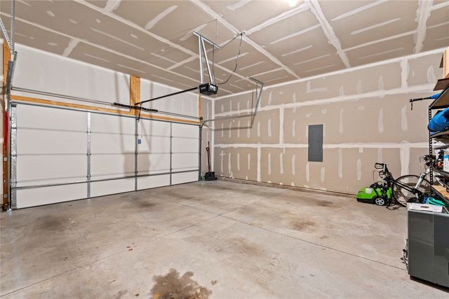 609 Maddie Lane, Tiffin, IA 52340