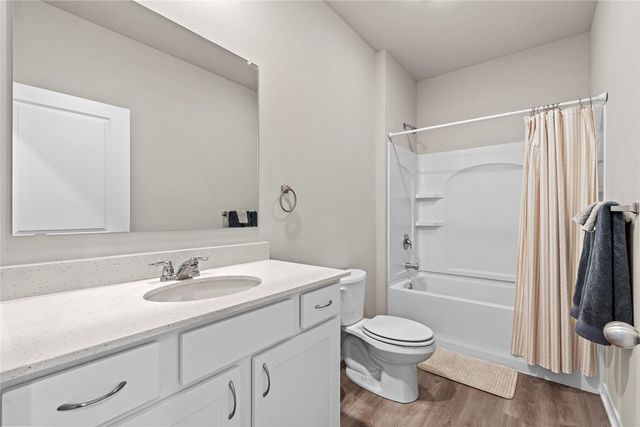 609 Maddie Lane, Tiffin, IA 52340