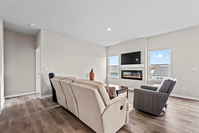 609 Maddie Lane, Tiffin, IA 52340