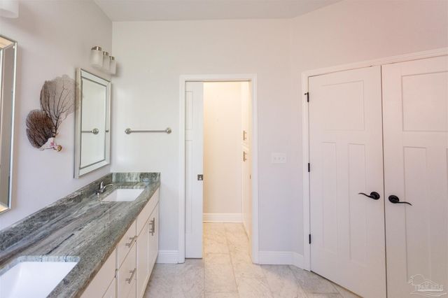 402 Bayshore Dr, Pensacola, FL 32507