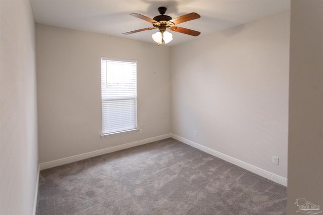 402 Bayshore Dr, Pensacola, FL 32507